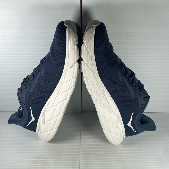 Hoka Arahi 7 - Picture 6 of 8